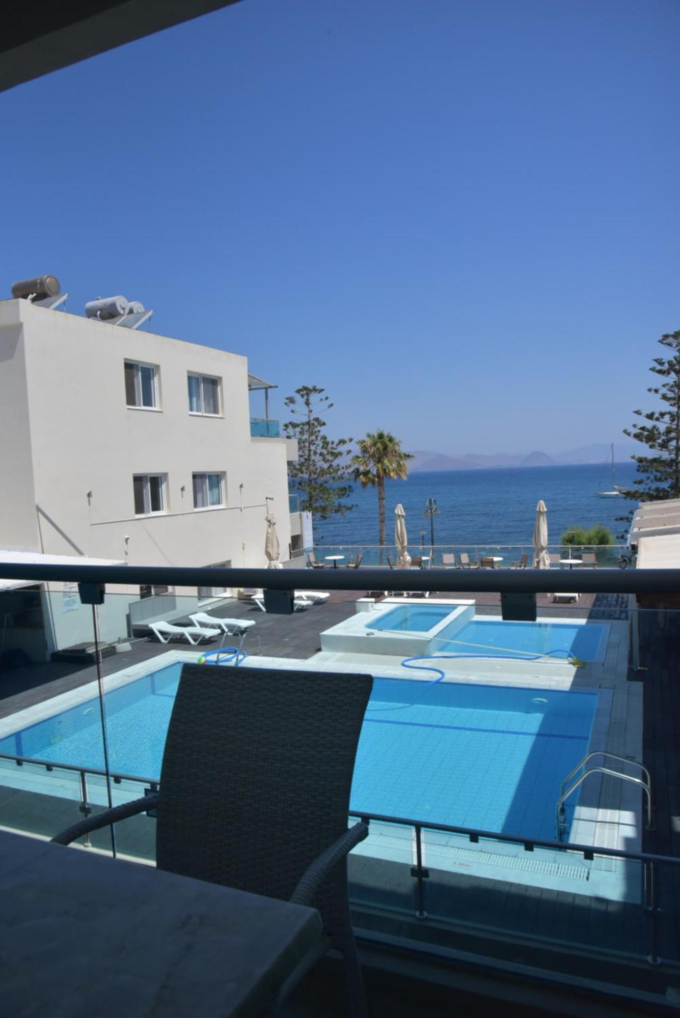 Bristol Sea View Aparthotel
