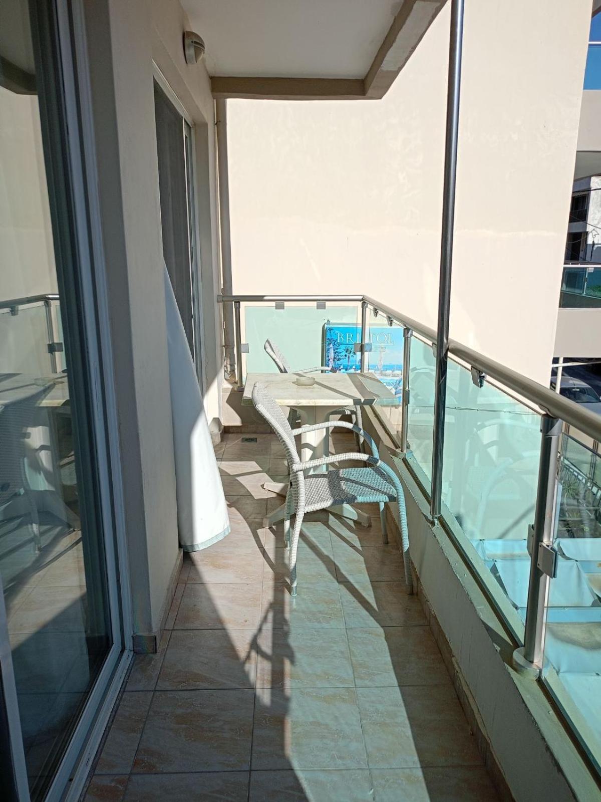 Aparthotel Bristol Sea View 2*