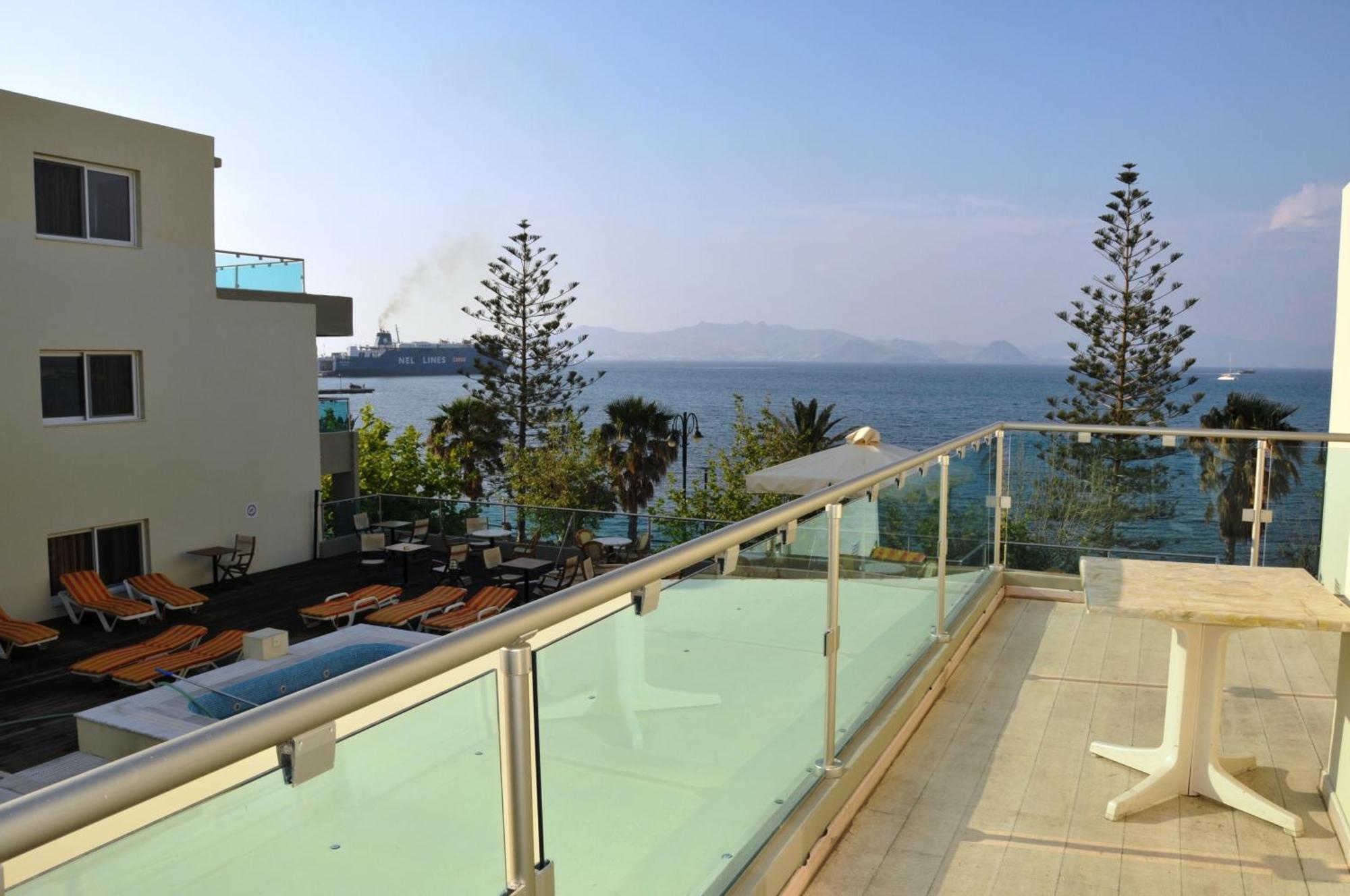 Bristol Sea View Aparthotel